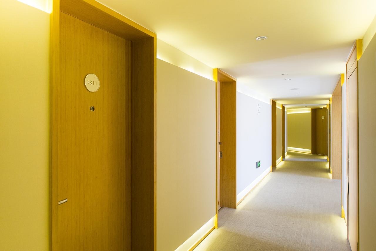 Ji Hotel Shanghai Hongqiao Transport Hub Linkong Zone Exterior photo