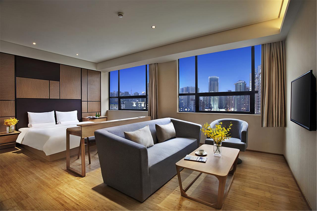 Ji Hotel Shanghai Hongqiao Transport Hub Linkong Zone Exterior photo