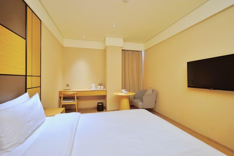 Ji Hotel Shanghai Hongqiao Transport Hub Linkong Zone Exterior photo