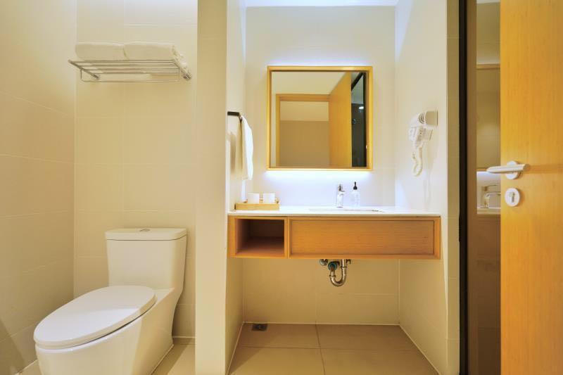 Ji Hotel Shanghai Hongqiao Transport Hub Linkong Zone Exterior photo